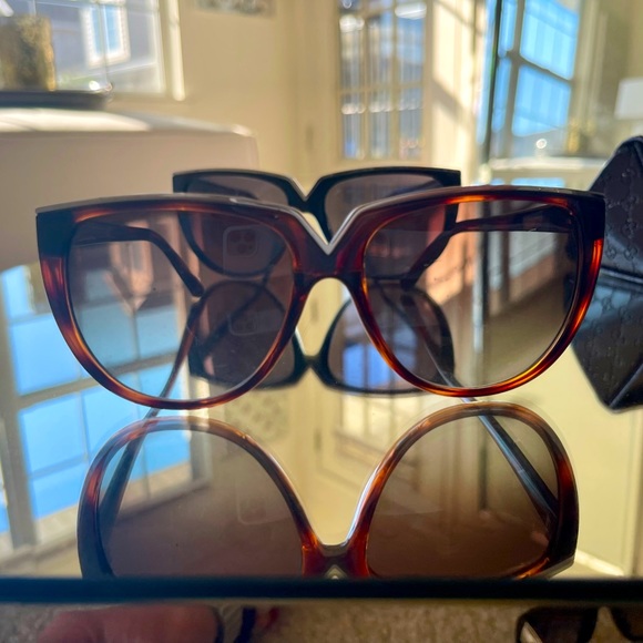 2 VALENTINO Sunglasses BLACK and BROWN Bundle! - Picture 9 of 12